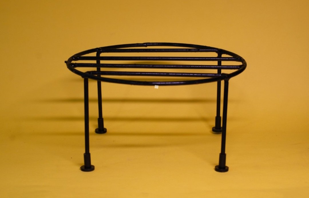 round planter stand